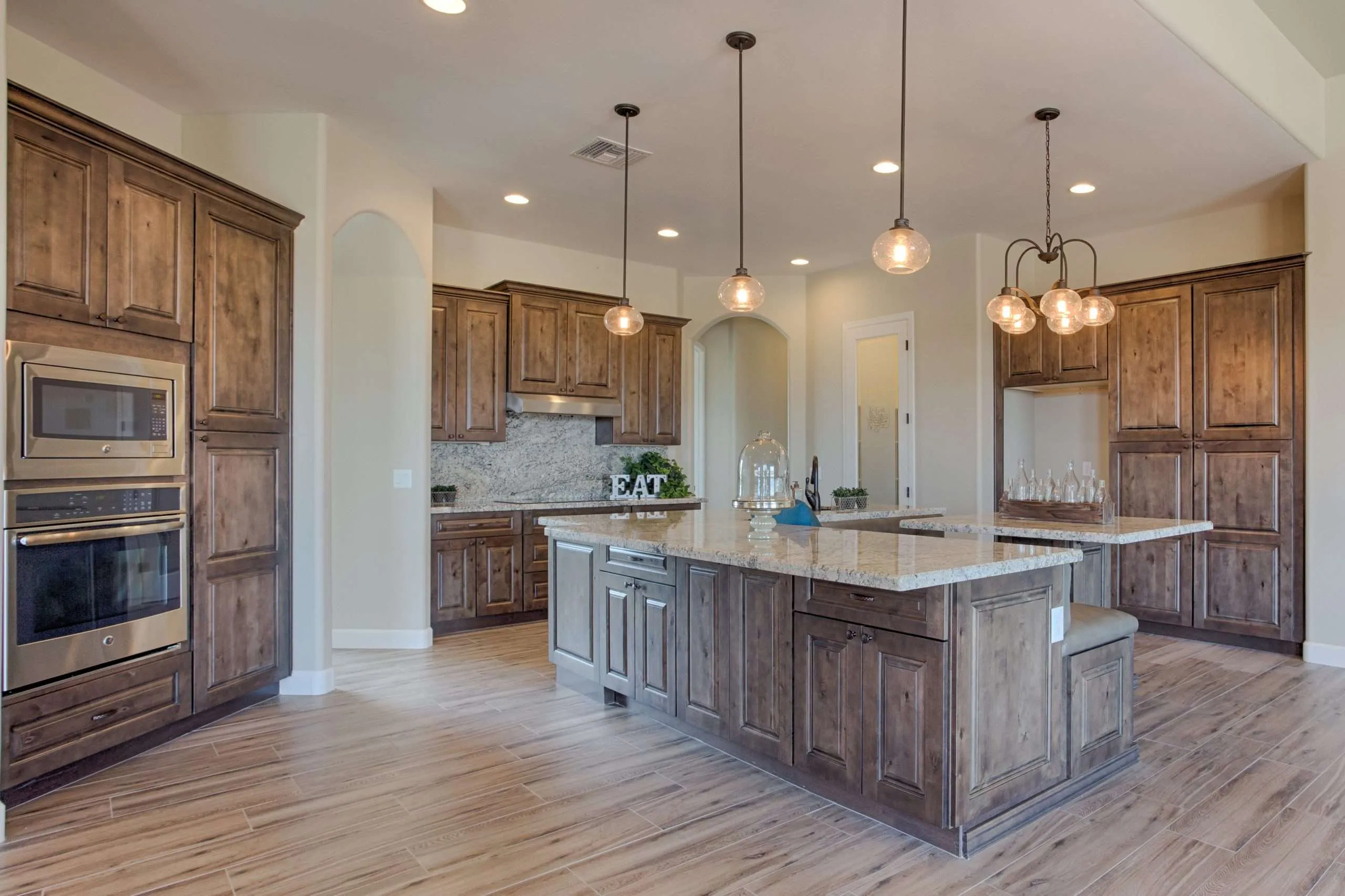 shane-baker-studios-real-estate-photographer-sollid-cabinetry-3-scaled