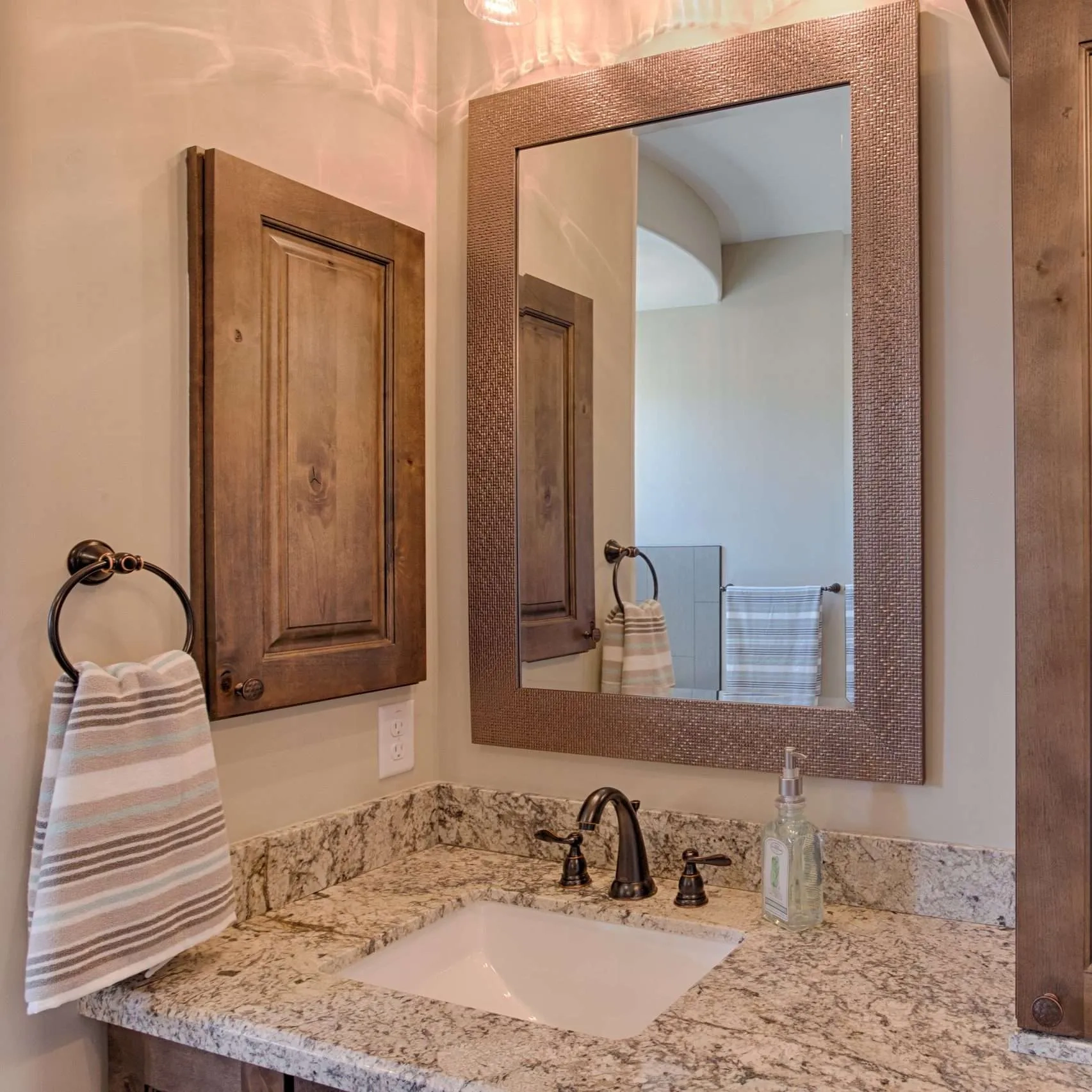 shane-baker-studios-real-estate-photographer-sollid-cabinetry-14-scaled